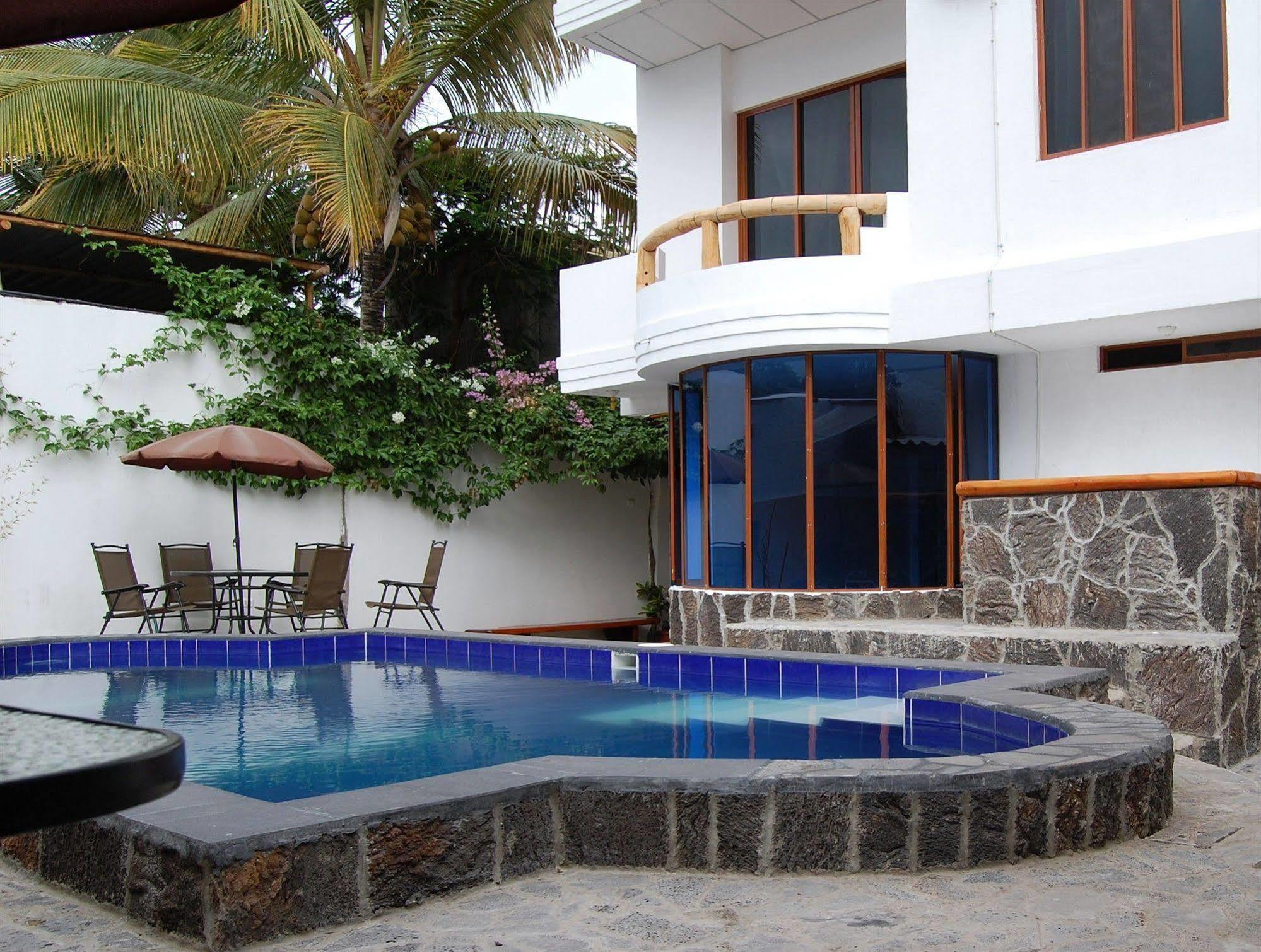 Galapagos Islands Hotel Puerto Ayora  Dış mekan fotoğraf