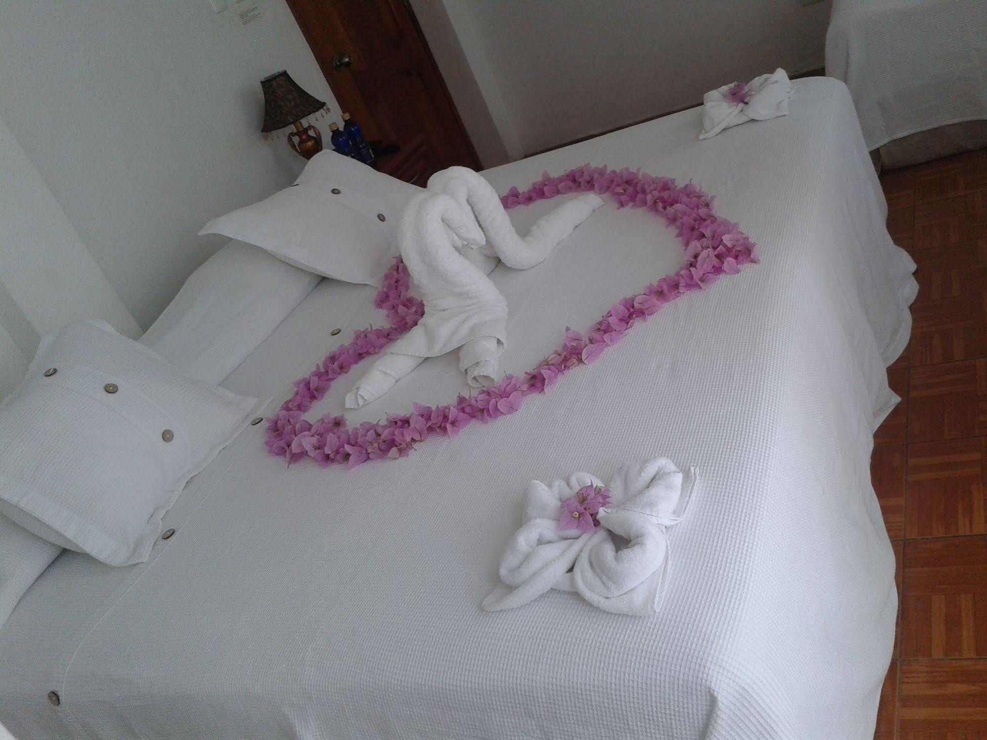 Galapagos Islands Hotel Puerto Ayora  Dış mekan fotoğraf